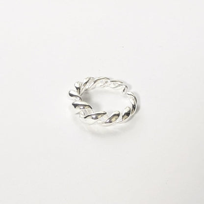Twist Ring