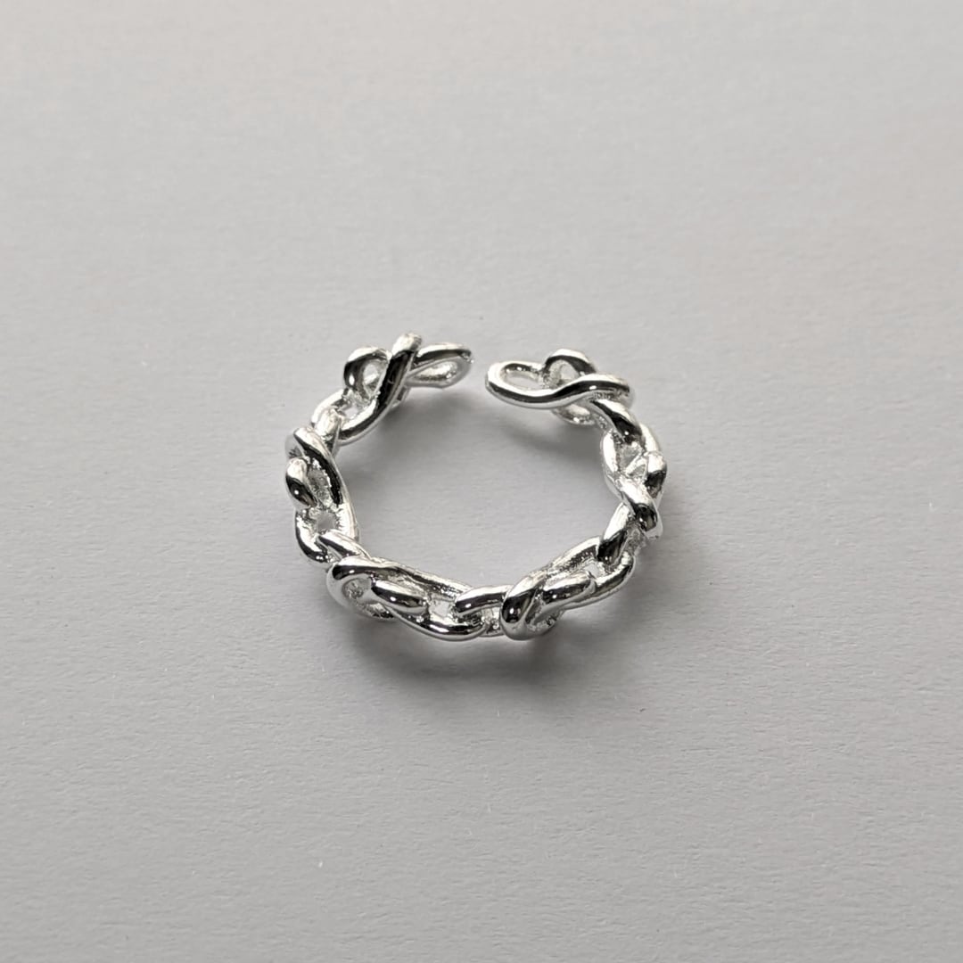 Curve Ring